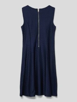 Happy Girls Kleid Mit Strukturmuster - Marineblau -Guesi Bekleidung Geschaft 61b3cla76l930cpl8sq4mjii6l43ajqf85836da26925aja7959jak2c89452d1k8l54ihpo8ta4mci274o64d1pchh68p3564qm6chk60sjie1hckomcoj4cos3gp1kcdh62o8