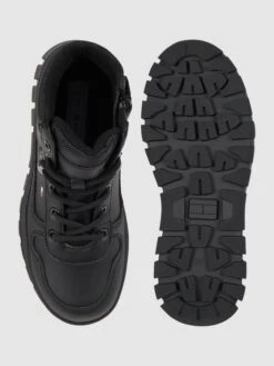 T.Hilfiger Kids Shoes Boots In Leder-Optik Modell 'Drake' - Schwarz -Guesi Bekleidung Geschaft 64rj4ha46t438e9ka94kgjiha9b54l29613l2da4a5b3aiqcacs4kkag6p74odq270o42ki66d73ida494o3ie1j6gr38p9o65hmae9kcco68ob1c9j62cho74pm8c3264o32o8