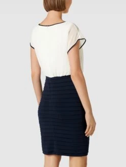 Christian Berg Cocktail Cocktailkleid In Two-Tone-Machart - Marineblau Meliert -Guesi Bekleidung Geschaft 64skcjq58p6kmgpl8l85cjqi6p14ojq8a533eki98l1kuc246tb46dil8d338d1p716k2ca3715j2j9n84o3gp9j6ko66oppc8sj4ohk6ss62ohnc8qj2phncks3cd9j64qj0cg