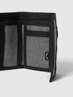 Billabong Portemonnaie Mit Label-Stitching - Mittelgrau Meliert -Guesi Bekleidung Geschaft 659kkgi66sr3ila971a54c2h959k8limah74skik9h8l8j2e6d648jac6gr4ili571ak4cqd60q38j288t3j6cr56ssjadho65gm4dpk6op32ob5cpi34d9j65gj4or360q3cpg