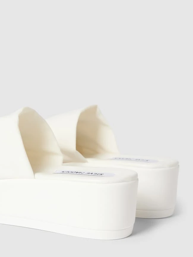 Steve Madden Pantoletten Mit Plateausohle Modell 'SLINKY' - Offwhite 5 Steve Madden Pantoletten Mit Plateausohle Modell 'SLINKY' - Offwhite – Bild 3