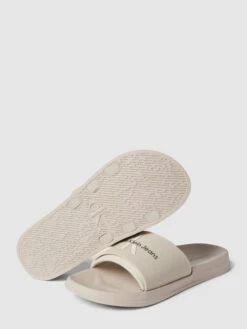 Calvin Klein Jeans Slides Mit Label-Print - Beige -Guesi Bekleidung Geschaft 68pk8j2c6opj8c1mah3j8k1l6l434chg6524ghpp61b4aha39p430la49l858hhh8h2k2iilagqj0iqk8h3jidr2cgoj6pb4cdh3ge9kcoo34e9p6oo64e9hcor62dhg74o30p0