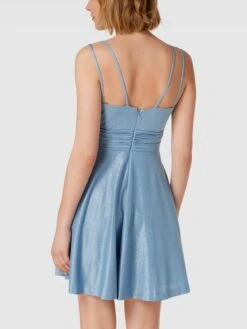 Jake*s Cocktail Cocktailkleid Mit Effektgarn - Rauchblau Meliert -Guesi Bekleidung Geschaft 68s4gdah6595adqbap548j1j74pkme9p9p4kgk1n60q5ak2j858jcj9m918k6liia1734jia712kekqj9p3m4phlcorjie9k6kr3id9kc9gj6e366hijec1i6lj3id9k64o68dg