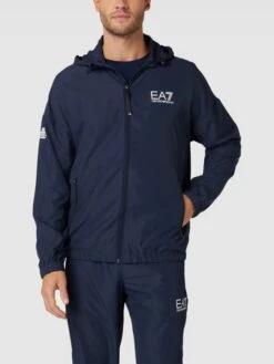 EA7 Emporio Armani Trainingsanzug Mit Label-Print - Marineblau -Guesi Bekleidung Geschaft 69138ji4ah74ii278gsj8hpi6t7k8hie959kqhpj88rj6d1l68o36e2ja1244d249gsked2ea9250hqh8t3jad9l61ij0e316di3adpk6di3aob461hjacpk6ks3adhpc4s3ae8