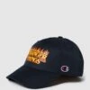 CHAMPION Cap Mit Motiv-Print Modell 'Cap' - Schwarz -Guesi Bekleidung Geschaft 691jce1i64r44jq9a1154d2f895kgji96d24mj2i6l254jid89456h9h6p74ej279l332gi7a1350iik6d3j8p9pc8ojic1g6tj3ee1k74r3eeb56krjecr6c4ojedpp71imad0