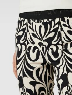 Cambio Hose Mit Allover-Print Modell 'Francis' - Schwarz -Guesi Bekleidung Geschaft 69346ci4698j0l2d6l54ahpj85b4shql9grjej9h8h0l4jq98l538ipjagr38j2ead64ogi49gsk6kig6t3j2dpp6kqjgeb268p64c9k70o6aohj70qj0d34cphmac1l70qm2c0