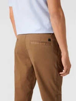 BOSS Orange Chino Mit Label-Details Modell 'SHYNE' - Khaki -Guesi Bekleidung Geschaft 697j4k2h9p7j8i2aap9jgjph65b38hpg8ook6h258p23cl1i9kq50ghkakrl8k9h891k6d9n8op4oh2i8t3j2cb56ssm6chjchijephk75i34o9i65ij2cj56cr3ce1pcpi64o8
