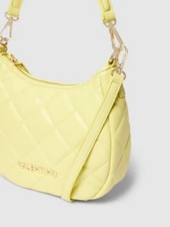 VALENTINO BAGS Hobo Bag Mit Label-Applikation Modell 'OCARINA' - Pastellgelb -Guesi Bekleidung Geschaft 699k6k2ea53kqkpgal7kudpo611ksga8a0qkolid6523cha9ago32d2m64o52l1l6pajaji2ap6l0gi760o3gohl6pi3goj375hm2chk61i30e9lc4pj8e1o6hgj2ohi6tgj0c0