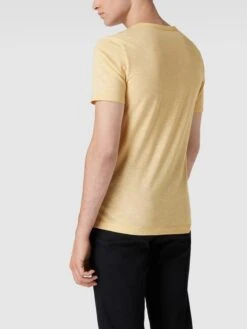 MCNEAL T-Shirt Mit Knopfleiste - Dunkelgelb -Guesi Bekleidung Geschaft 6d0l0hi18d75cc2299akaca79orkil1k895kkl2gap6j0c2c8t64ge1kah64ckhi6t94gipp64r4oiafa13jip9nc5j30phnccom4o9kc5i62ob66tgjacb4coq6cchm6lijgco