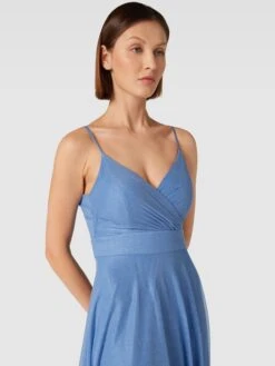 TROYDEN COLLECTION Abendkleid In Schimmernder Optik - Bleu -Guesi Bekleidung Geschaft 6d1l2e2f9975clif6d4jeiq69d5jcgpo6p4k6cqi850kml9o6d348ca8a5236dil9t130hac8p8jge9p8oo6cphk6di64c3664qj8d9kcoo66e1g6so30cb3c4r6cor168pj0e8