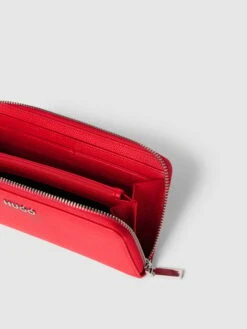 HUGO Portemonnaie Mit Label-Applikation Modell 'CHRIS' - Hellrot -Guesi Bekleidung Geschaft 6d238e9g691k2gqc8t2kkcqb6p2l6hqka56kugim9ook2ii1akq4ehq9858j2d1p9184ieam954keci7ad3jadphcdh3cchj6gs3gcpk70s6cob1cgsjad1m6tj68ophchimcc0