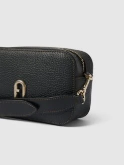 Furla Umhängetasche Mit Label-Applikation Modell 'PRIMULA' - Schwarz -Guesi Bekleidung Geschaft 6go56ka18hak2i2k653kelho6t83ac1p68pj4haiah350ead69436l1l6p958ham6h2l2jho6l9kmha6a4o6ad9i6co3cohj68p32dpkc8p3ee9p6gojgd9k61ijid9ocos64c8