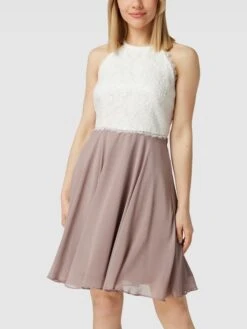 Jake*s Cocktail Cocktailkleid In Two-Tone-Machart - Mauve -Guesi Bekleidung Geschaft 6h2l4j2aa94j2k28a54j2h9j8soj8k2a8l44ojaiap64sjqg8hakajpm6d0jikpk756kqgaja1ak6g9i6so32eb1clh3gc9l65h68e9k6gsjcoj6c9h3gopn74pmacr6cco32oo