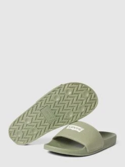 Levi’s® Acc. Slides Mit Label-Print Modell 'JUNE' - Olivgrün -Guesi Bekleidung Geschaft 6h4kgk2m755kshqi6525aiae8h238jqaa0qj8iqlah54skqk9p8l0i1n9h0l0iil916kcii999akgdi66ko3adb2c9hjcoj271ij8cpk74sjge3465i3adpmc4qj8e1l6dj66c0