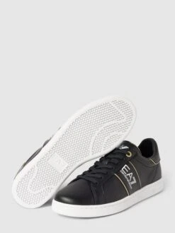 EA7 Emporio Armani Sneaker Mit Label-Details Modell 'SNEAKER ACTION LEATHER' - Schwarz -Guesi Bekleidung Geschaft 6h652hif98pjajie91146cpgah242gqb9gsj0dpiacpjeh1p8973clida52jge1k6113ah2m8h130iq88d3jie9m6kqjgdhlchj6cd9k6cp64eb5cpij8opm6hijec1o6pgjae8