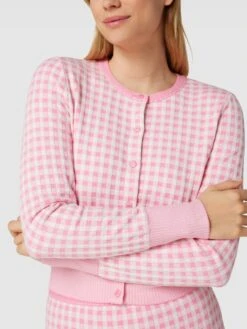 Marc Cain Strickjacke Mit Allover-Muster - Pink -Guesi Bekleidung Geschaft 6ks34lag9go3egam64q54dhpa91k4l2j85aj0l9j74o36hpj9pakak2b9gp34jpgal8kok25654lcc1i8so6ae31cgp66dr264p66c1k75gj8ob669ijac1k75gjac1o6kp38p8