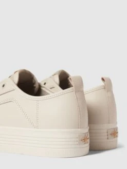 Calvin Klein Jeans Plateau-Sneaker Mit Label-Print Modell 'VULC' - Beige -Guesi Bekleidung Geschaft 6l2j6l1g919jehif7584agql6p752iij99946e218564ugpja90l2ipp8p6l0l256d838iqk8p7j0ji19ko3epb5c9gm6ob46ss64opk61hjeeb4c5h3ed1p60sj8chn6hj32d8