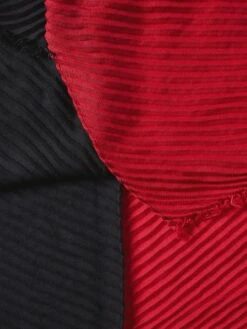 Marc Cain Schal In Two-Tone-Machart Mit Viskose-Anteil - Schwarz -Guesi Bekleidung Geschaft 6l5l4d9j613kscqj8p236ipjaoskgl9k8d54acqb8h146e9pa8qksi2i9or4qdif6l63ie1n6t4l6gif853j2p1kckoj4or2c8om8opk64rmaeb16oqmccb56go64cr4ccr34do