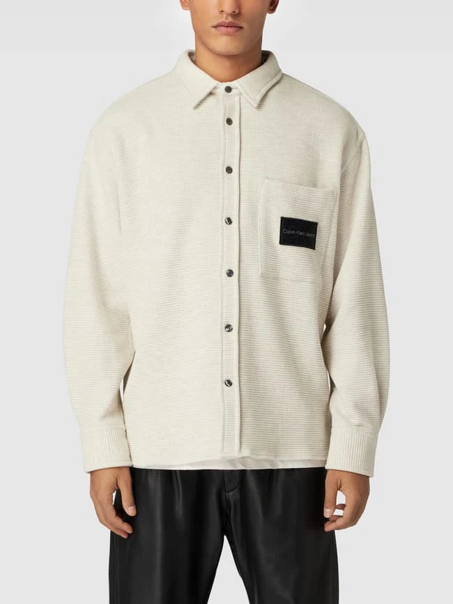 Calvin Klein Jeans Freizeithemd Mit Label-Patch - Offwhite Meliert 6 Calvin Klein Jeans Freizeithemd Mit Label-Patch - Offwhite Meliert – Bild 4
