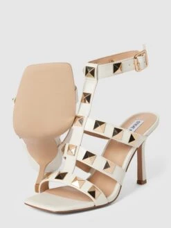 Steve Madden Sandalette Mit Nietenbesatz Modell 'CAPRI' - Offwhite -Guesi Bekleidung Geschaft 6l74qjqh8h9lcjqc9d8j4gai950j0kqea8rj0l2f94o3ghq7akp38cq9alb56k1h75b5cjpha5630jpp9co62phgc8r3ep346cs3idhk6gsjgohjcopmadj2chhj2pb668qjcog