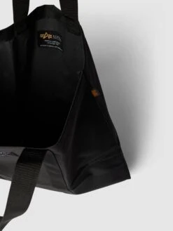 Alpha Industries Tote Bag Mit Label-Patch Modell 'LABEL SHOPPING BAG' - Schwarz -Guesi Bekleidung Geschaft 6laj6lij9t13gcada1452dak8grkijif6l250ki174sk4c298p6k6i1n8h95cji48d14cdpo6h43ed2j8ko6acb4c4pj4p1j75gmaphk74r68ob474o3ip9ocgo3ic1m6lij0pg