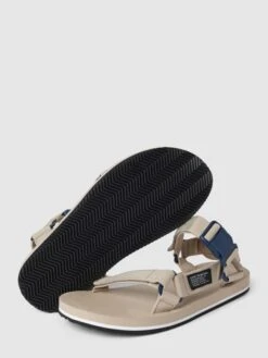 Levi’s® Acc. Sandalen Mit Label-Patch Modell 'TAHOE' - Taupe -Guesi Bekleidung Geschaft 6p73iiic9pb4agpgal6j4d228h4j8iab9tajeeam9sr4oc9jaco4qdiga994okqla8q4cka968o4qe2l90o34dj369gj4dpl75hjephk64r6aob569hj8dj3cgq3gcpg6lj66e8
