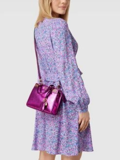 Guess Handtasche Im Metallic-Look Modell 'KATEY MINI SATCHEL' - Fuchsia