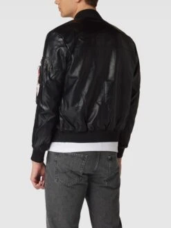 Alpha Industries Jacke Mit Label-Details - Schwarz -Guesi Bekleidung Geschaft 6sol8cqm71658hpn6gpl2dhiah5jgipi858l4dikal7lajqm9pakaiqb6l1kme1m9d64ijid8da48j9g6ko3go9k68sm8c3174qj0phk70p36e1l68o64or3cormaob661j66cg