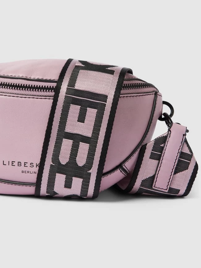 LIEBESKIND BERLIN Bauchtasche Aus Echtem Leder - Flieder 5 LIEBESKIND BERLIN Bauchtasche Aus Echtem Leder - Flieder – Bild 3