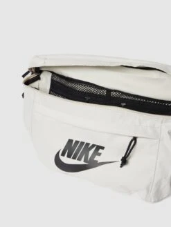 Nike Bauchtasche Mit Allover-Logo-Muster - Ecru -Guesi Bekleidung Geschaft 6ta3gj1n89b4shhjakr3eghk9hb4ela364qkelai6dakajqa85b42khm70r4gea661b50d2k655k8e2b98o6adb26cs3gpj3c9h3ad1k6com8o9ncpijaob1cgq6ceb560p66d8