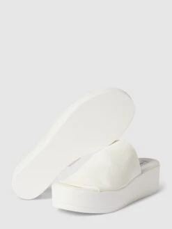 Steve Madden Pantoletten Mit Plateausohle Modell 'SLINKY' - Offwhite 10 Steve Madden Pantoletten Mit Plateausohle Modell 'SLINKY' - Offwhite -Guesi Bekleidung Geschaft 70pk6hhk75332dqb8h3j2i2470p34hicap9kse1j9t848ji86964gdq78gokcc9na8rl0g9n6d14ajq8913j0chp6ssmacpm61gj0d1k71ij8oj174s32dr6c5i66opj6oo3gog