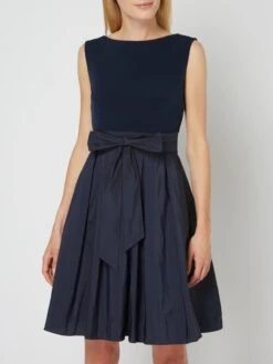 Swing Cocktailkleid Mit Fixiertem Gürtel - Dunkelblau -Guesi Bekleidung Geschaft 70pkcjq3752kih9k955j4jqdacqkad239dajagqg8h2k8k2ma1b4shai88q46j1i9d24egqj6l3kke1ma0o6cor2cgs3adhi65gm6d9kcks32e1jc5hj4cr670q68d9lcgr3ado