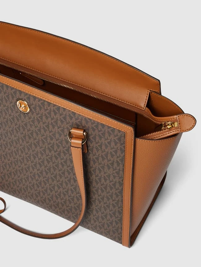 MICHAEL Michael Kors Tote Bag Mit Allover-Logo Modell 'CHANTAL' - Mittelbraun 7 MICHAEL Michael Kors Tote Bag Mit Allover-Logo Modell 'CHANTAL' - Mittelbraun – Bild 5