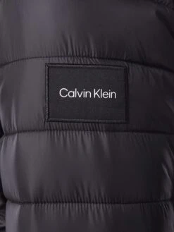 CK Calvin Klein Steppjacke Mit Stehkragen - Schwarz -Guesi Bekleidung Geschaft 712kacpl6h530hq370p42ga88lakok27a134ik2h6h142gq1957j0cqfa1634k2f8ks3cl9h9kq3iiaj6h3m2chp61h32dhn6gq6cchk6sqmao9n74oj6e3265i6ae1gc5i3ae0
