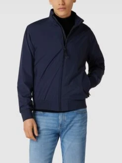 Napapijri Bomberjacke Mit Label-Patch Modell 'Montavic' - Marineblau -Guesi Bekleidung Geschaft 712l4gij7534kdacap258dija92kqihja9946hq78t4kic9j6gq3ci1p6t3jagab98rkqi1i6p8kgkhla0o36dj26sqj2dhi6cpjep9k6cq34ohm68o32d3165hj0ohg64pjiog