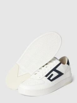 Guess Sneaker Mit Label-Details Modell 'SILEA' - Weiß -Guesi Bekleidung Geschaft 71538i2ka4rl6l9k892k6ca2ad25cea3acrlcja98ko56c9k894j8ja58ko3agq4659k6kqk6t54ai1k693jic9h6di64cb6corjicpk69h6co9ic4smac9k6dh66p9l60p36dg