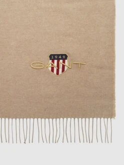 Gant Decke Mit Fransen Und Label-Stitching - Beige 7 Gant Decke Mit Fransen Und Label-Stitching - Beige -Guesi Bekleidung Geschaft 74rj4k2a9h0j4i2a88qksjig88r5ak2d8994gjq4a93kgl9p60p50dqg6d94sgaka95kqc1n658l0j1g6so36c33c4q34or56ks32d1k61j3ioho60qm4d9ic5h3eoj16kojcp0