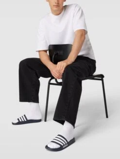 ADIDAS SPORTSWEAR Slides Mit Logo-Streifen Modell 'ADILETTE SHOWER' - Marineblau