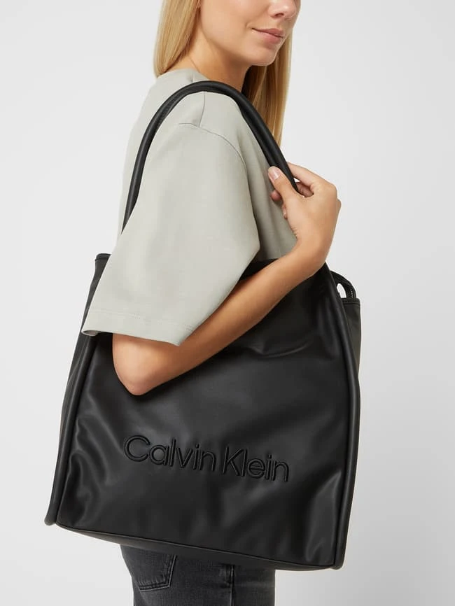 CK Calvin Klein Hobo Bag In Leder-Optik - Schwarz 3 CK Calvin Klein Hobo Bag In Leder-Optik - Schwarz