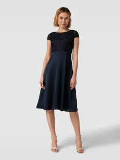 Christian Berg Cocktail Cocktailkleid Mit Ziersteinbesatz - Marineblau Meliert -Guesi Bekleidung Geschaft 84o4mcif74okmjaj88o30ki66l95aj1i857l2j1n60q4sh2e6t6jcghja8pkcc1j8kolcd9h6d6j2l1h693jecpl75i6co9nchhj8dpk64oj4e1i6koj8d316lgjacr4ckojap0