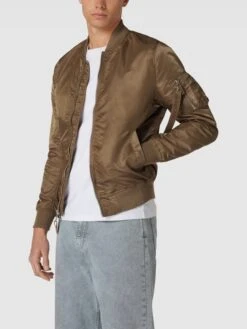 Alpha Industries Bomberjacke Mit Stehkragen - Taupe -Guesi Bekleidung Geschaft 84p38hqia59k6gqf84sl8c1la0oksci28l1jed2c6go3giik68rkeiaca9446hqia90kqkq66174qkq99h3j2p316gs3co9mchi6cc1kclh3ee1ncpim8opi74s30eb668rm6d8