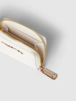 VALENTINO BAGS Portemonnaie Mit Allover-Logo - Weiß -Guesi Bekleidung Geschaft 85b5ac2m60qk8hq38t0l6lhi9p4jckqb710kmdii9cqkqha4716kql2g6kpk8d2c68q56d2h6ooj6gag9so32db26kpj6ob4cks62c1k6csm4ohl6gqjaopjc9h32e9pc8p34c0