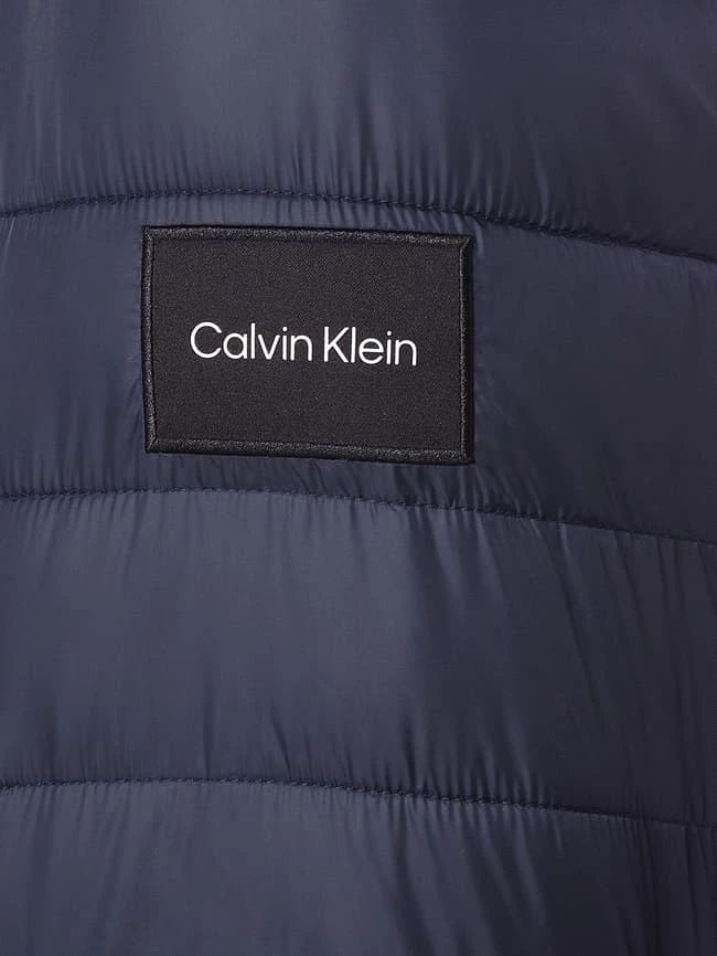 CK Calvin Klein Steppjacke Mit Stehkragen - Marineblau 6 CK Calvin Klein Steppjacke Mit Stehkragen - Marineblau – Bild 4