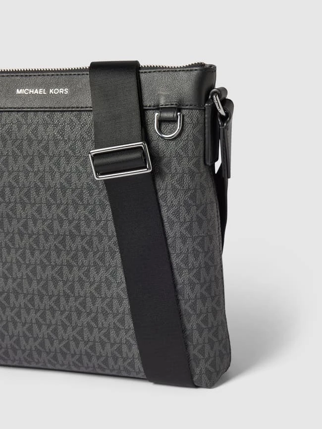 Michael Kors Umhängetasche Mit Allover-Logo - Schwarz 5 Michael Kors Umhängetasche Mit Allover-Logo - Schwarz – Bild 3