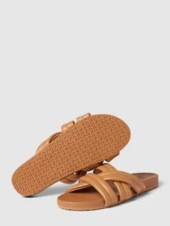 Billabong Pantoletten Mit Breiten Riemen Modell 'SERENA' - Hellbraun -Guesi Bekleidung Geschaft 8dajah218d2kqci2a574sc226cr4ud2m8l93gdie755kogq58h356kid691kal2ial9kud2e98okkj2la0o36db368o6cohm6sp62o9k6kom8ob6c4sjcopo68sj2p9h60smcp0