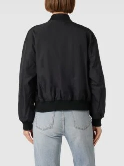 Marc O'Polo Blouson Mit Label-Details - Schwarz -Guesi Bekleidung Geschaft 8go38kaj6184mkhla8rjak24ap0j8k259krlad1p64p4ag9l950k6kic91b5cj2m9p734kqkad1l0ki5653m4c1lclgm6chhcgojed1kc4p3go9kcpim4c1m70o30e1ocko66e8