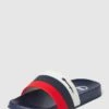 CHAMPION Slides Mit Label-Detail Modell 'ALL AMERICANS' - Marineblau -Guesi Bekleidung Geschaft 8gskmk9k9d23ii1na194ija66ss4gghl6t2k2lam754j4ca26t6j8ii968qkili48gqkcca59d850dql753mcc9l6or6ae1k74om2d1k75j6ce9m6kqmacpicco36o9h6cs3ed8