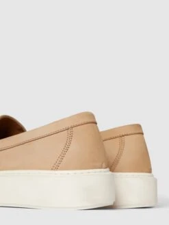 Cinque Slip-On-Sneaker Mit Zierbesatz Modell 'ADONE' - Camel -Guesi Bekleidung Geschaft 8h956cqjala4ighj6tb34i9o88ol4l9l9go4qdil8ks4eihp8krkgchl60r3ccae651l6k248t9l8gq36so3ie9l6oq36p3568r6co9k70qjeeb46tgm4p1n60o3ec9n6cr3ce8