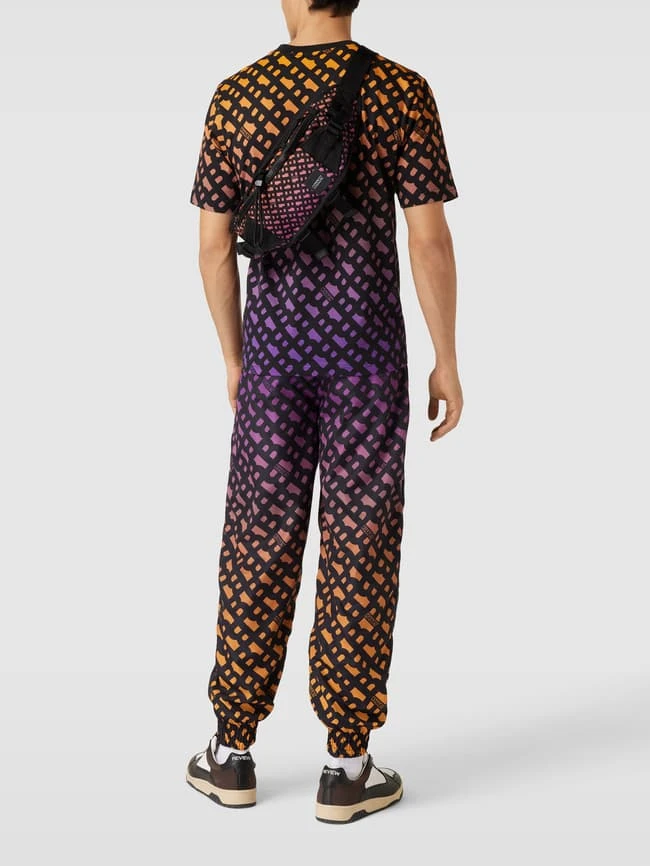 BOSS Bauchtasche Mit Allover-Logo Modell 'Bumbag' - BOSS X Khaby 2.0 - Dunkel Orange 3 BOSS Bauchtasche Mit Allover-Logo Modell 'Bumbag' - BOSS X Khaby 2.0 - Dunkel Orange