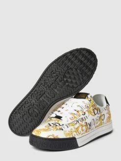 Versace Jeans Couture Sneaker Mit Allover-Logo Modell 'COURT' - Weiß -Guesi Bekleidung Geschaft 8kr4idi5657k6gphaco3cj9o69b34dhga15jalaa6h44ekq89oo3idq268oj6ga784sj2jqc71656j9o9t3j8cr36dim6cj46tijecpkc5h6aohk65i3gd36cgo3idhnckrj0p8